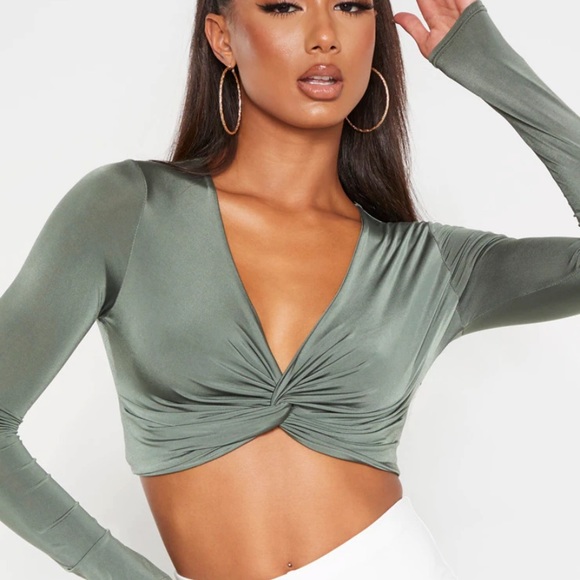Green twist crop top PLT size 4 - Picture 2 of 4